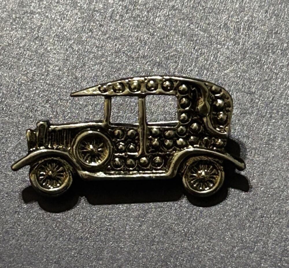 Vintage Silver Tone Model T Car Brooch Pin 1in x 0.8in